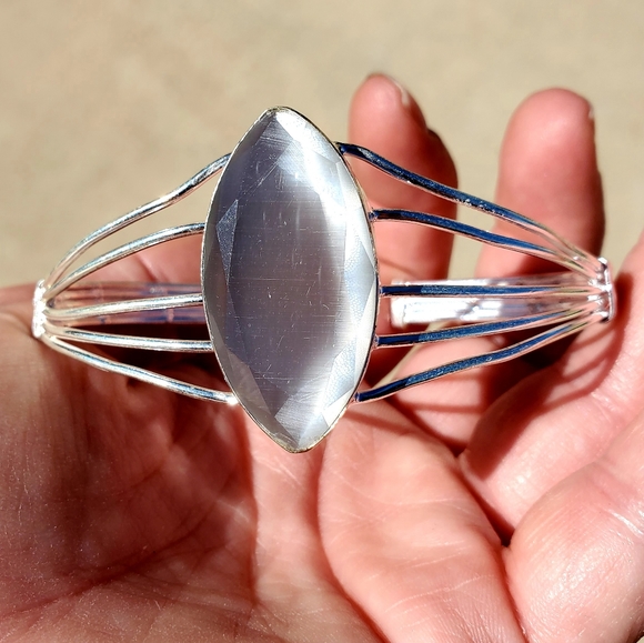 New Cat Eye Silver Cuff Bracelet. - Picture 2 of 14